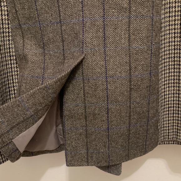 Moschino Couture Women's Brown and Checkered Blazer - Picture 13 of 17